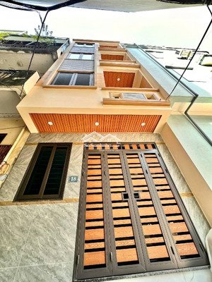 bán nhanh nhà 4 tầng s51m ba gác đỗ cửa chỉ 9tỷ.