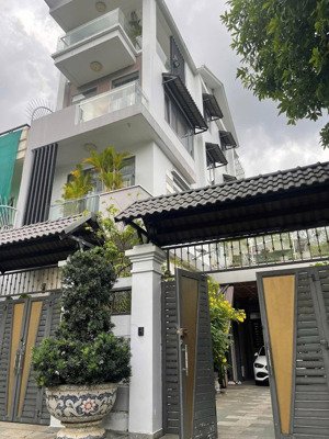 sở hữu ngay siêu phẩm biệt thự sân vườn đường 25, thủ đức (146m2). giá 5tỷ550 còn tl