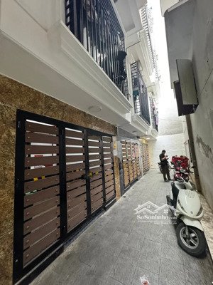 cần bán toà nhà dòng tiền vị trí cực víp tại đống đa