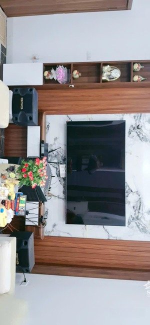 xuân đỗ cự khối .cho thuê nhà 5 tầng .mới tinh.ful đồ .lh (zalo) . ôtô đỗ công