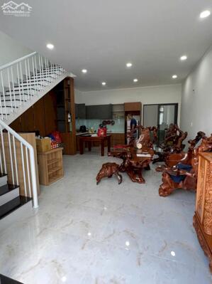  NHÀ 1 MÊ KHU ĐẤU GIÁ CÔNG AN TRẦN QUÝ CÁP 