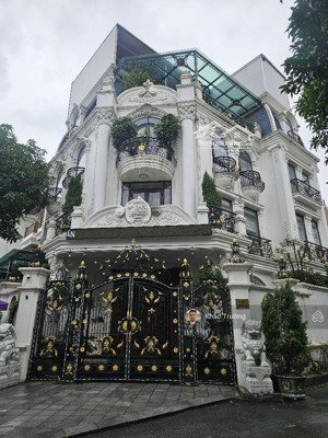 biệt thự trung văn - lô góc 2 mặt đường - vỉa hè thang máy - nội thất sang chảnh - chủ cần bán gấp