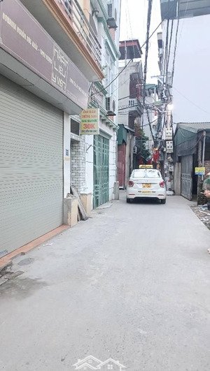 nhà cấp 4 khu vực tam trinh hoàng mai,chủ xác định bán đất ô tô qua nhà 108m mặt tiền 6m 19,8 tỷ