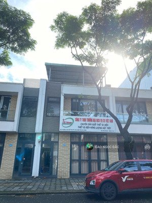 bán nhà shophouse fpt city full nội thất, đang cho thuê 10 triệu/tháng