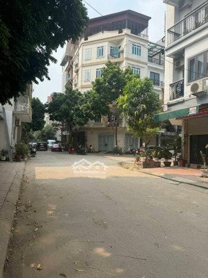 phú diễn oto tải tránh vỉa hè 5m kinh doanh sầm uất dt 46m- 3t- mt 7.8m . 4p ngủ.11,6 ty