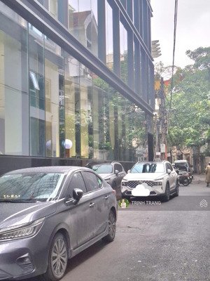 [siêu hiếm] bán nhà phân lô- 2 mặt oto liễu giai 500tr/1m