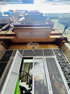 siêu phẩm đống đa 35m - 5 tầng - chỉ 8.5 tỷ tl - vị trí cực đỉnh vài bước ra phố, trung tâm các tr