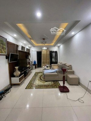 siêu phẩm vương thừa vũ phân lô vip ô tô đỗ cửa kinh doanh đỉnh 13.6 tỷ