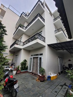 biệt khự 4 tầng khu phân lô đồng bộ đường nguyễn ảnh thủ ,p. hiệp thành, q12, dt 132m2 (12mx12m)