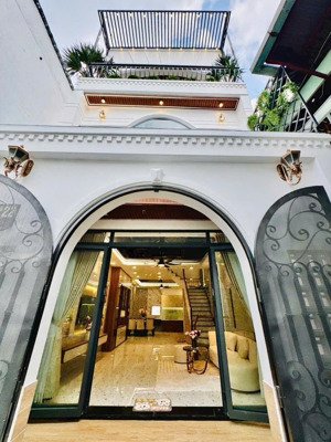 bán nhà hẻm 3m đường quang trung, p.8, 5 x 15, 3 tầng, 4pn giá 6.6 tỷ tl