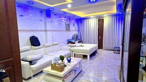 nhà đẹp _5 tầng _thang máy _ nở hậu tài lộc _nội thất gỗ xịn _hậu giang q6 _chốt 8.x tỷ