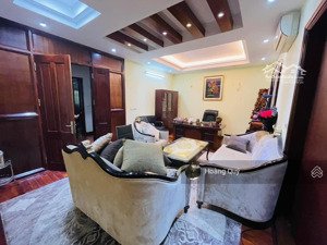 bán nhà phân lô nguỵ như kontum 50m2 - 5 tầng - mặt tiền 4.5m. vị trí đẹp dân xây cực kì đẹp 17 tỷ