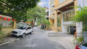 bán nhà ngõ 339 âu cơ dt 130m2, mt 9.5m, 9 tầng thang máy, 2 mặt tiền , cho thuê 140tr/tháng