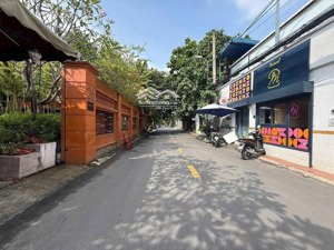 ngân hàng thanh lý dãy nhà trọ ngay sát sân bay tân sơn nhất gpxd hầm 6 lầu dt 7x30m giá chỉ 15 tỷ