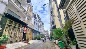 bán nhà 4 lầu đi bộ ra vạn phúc . dt 60 m . dtsd 150 m đường xe hơi . 4 lầu . 4pn . giá 7.5 tỉ tl