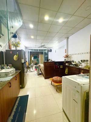 nhà ở thoáng, hẻm rộng thông, 44 m2, 4.58 tỷ.