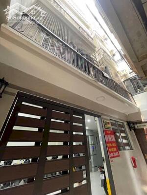 Bán nhà Hoàng Mai - Hoàng Văn Thụ, 82m, 6 tầng. Giá: 18.8 tỷ. LH: 0937158386