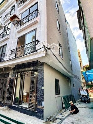 bán nhà nam từ liêm, tây mỗ, lô góc, 33m2, 5 tầng, ngõ nông, ô tô sát, chỉ 5x tỷ