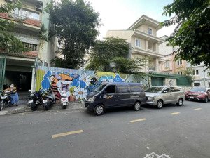 rất hiếm. bán đất mặt tiền đường ký con, quận 1. dt 184m2(8x23m) gp 4 tầng tn 80tr/th. giá 47 tỷ tl