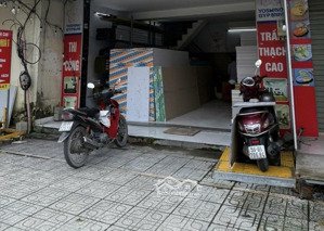 hiếm: gần 5.tỷ mặt tiền quang trung kinh doanh, 35 m2 phuờng 12 gò vấp; ngang 5m bề thế.