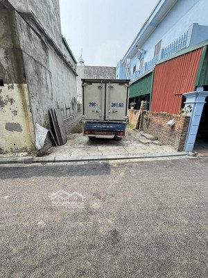 chính chủ cần bán lô đất đường thông ô tô 7 chỗ vào tận nhà