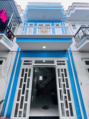 định cư canada vợ chồng bán gấp căn nhà 1 trệt, 1 lầu ngay nguyễn văn bứa, dt 40m2, giá chỉ 785tr