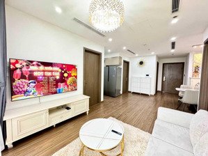 cho thuê 2pn 2vs 75m2 full đồ đẹp west point, giá 18 triệu/tháng, view xịn, gọi em 