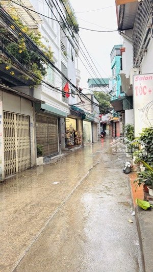 bán nhà lĩnh nam _ 10m ra ô tô tránh full nội thất an sinh đỉnh cao
dt: 33m_ 5 tầng _ 3 phòng ngủ