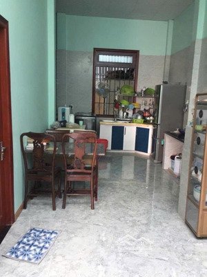 nhà ngay ubnd huyện 9x18m - gần 2 công viên - giá 8,6 tỷ