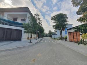  bán lô đất đẹp bám đường 15m KĐT Đồng Dâu- Hưng Dũng Diện tích : 87,4m2 Hướng Đông Đường 15m2 Khu vực QH đồng bộ, dân góp dân trí cao... Giá bán: 4tỷ Lh 0904711116