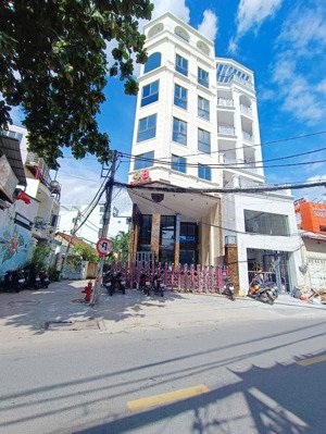 building góc 2 mặt tiền đường trần bình trọng trung tâm quận 5
