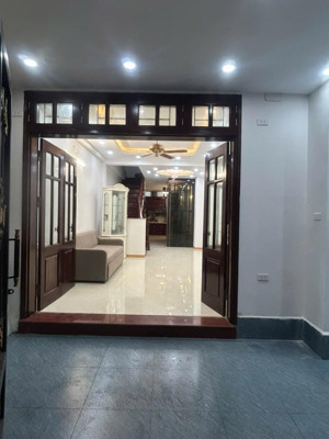 bán nhà xuân thuỷ cầu giấy lô góc kinh doanh ôtô vào nhà tặng nội thất ở ngay dt42m 4t 15tỷ