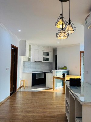 giá thuê siêu tốt căn hộ 3 ngủ tòa golden palace