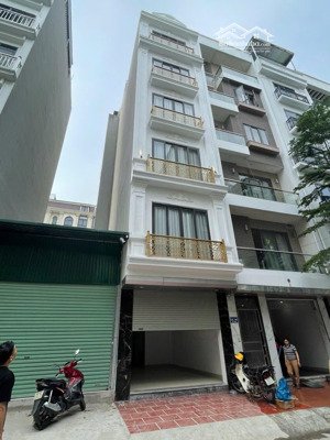siêu phẩm nhà 6 tầng thang máy giếng sen, la khê hà đông dt 41m2. 17.xx tỷ