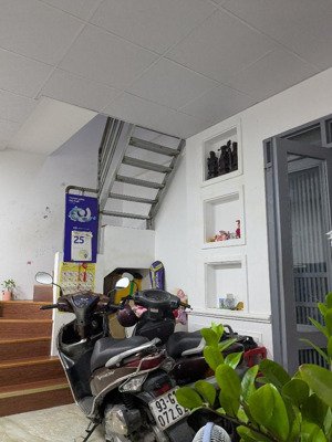 hiếm, nhà 2 mt đường gần trần não - lương định của, dt 10x8m, giá 9,3 tỷ tl