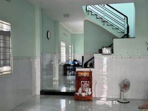 giá 4,8 tỷ nhà căn gốc 1 lầu + sân thượng - 5m*16m - cách trường đại học tài nguyên môi trường 2km