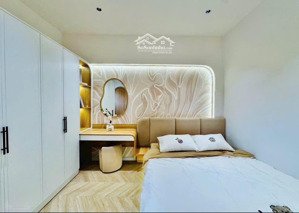 chị linh kẹt vốn bán nhà chỉ 3ty4 có sổ đường võ thành trang tân bình,có hđ thuê 15tr/th, h kha xem