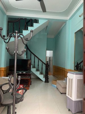 cho thuê nhà riêng chính chủ tại bắc cầu, long biên