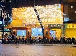 cho thuê nhà mặt phố hàng chiếu diện tích 130m2 x 2 tầng mặt tiền 6m vị trí đắc địa