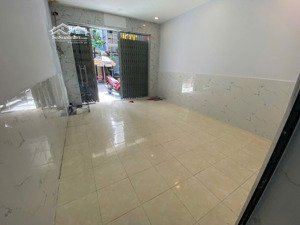 cho thuê nhà mtkd khu độc lập, chợ tân phú - 4,5x14m 1 lầu 3pn - gần lũy bán bích, trương vĩnh ký