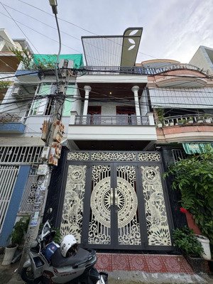 a692. giảm 100 triệu bán nhanh nhà 3 tầng full nội thất mới hẻm ô tô lê hồng phong - 6 tỷ 890