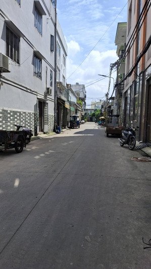 nhà chính chủ shr cn 98m2, 1 trêt, 1 lầu, nguyễn văn quá, quận 12