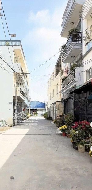 ôtô ngủ trong nhà đường thạnh xuân 22 q12 full nội thất 51m(5,4x10), chỉ 5,4 tỷ