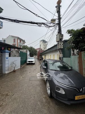 giá đầu tư lô đất hiếm, ô tô đỗ cửa