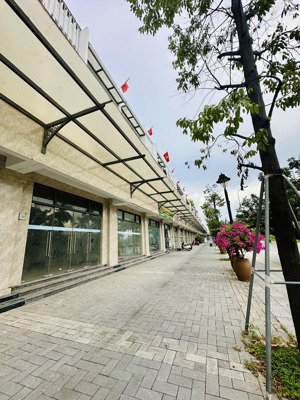 cho thuê shophouse eco garden 12tr/1th, 100m2 (5x20m), hoàn thiện cơ bản 4 tầng. 