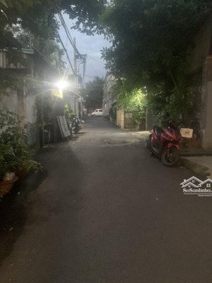 nhà 2 tầng ngay đường tam châu - hẻm xe tải - chỉ hơn 5 tỷ