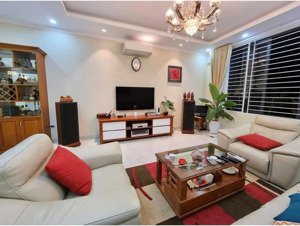 bán nhà phân lô phạm tuấn tài, ngõ thông, ô tô tránh, thang máy, văn phòng + ở, vỉa hè , 65m2 x 7t,