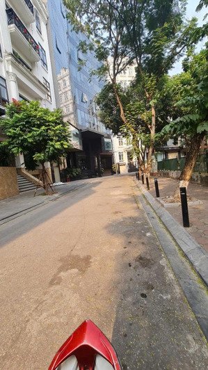 phố vip duy tân xây tòa building dt150m2 vỉa hè 10m giá hợp lý nhất cầu giấy chỉ 50.5 tỷ( 340tr/m2)