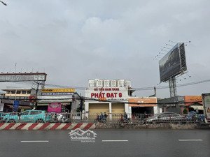 chính chủ cho thuê 10x40m quốc lộ 13 gần ngã 4 bình phước thủ đức