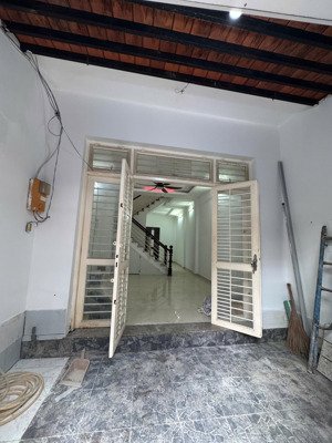 12tr/th- chính chủ gấp cho thuê nhà 3 tầng, hẻm xe tải, nhà sẵn nội thất